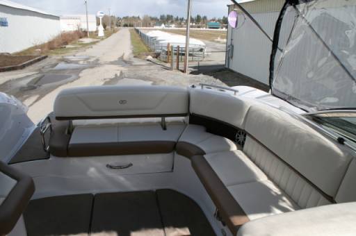 Formula 302, 30 Feet,